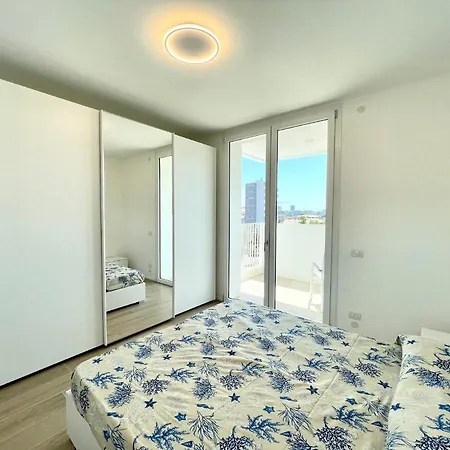 Blu Homes - Carraro Immobiliare - Family Apartment *